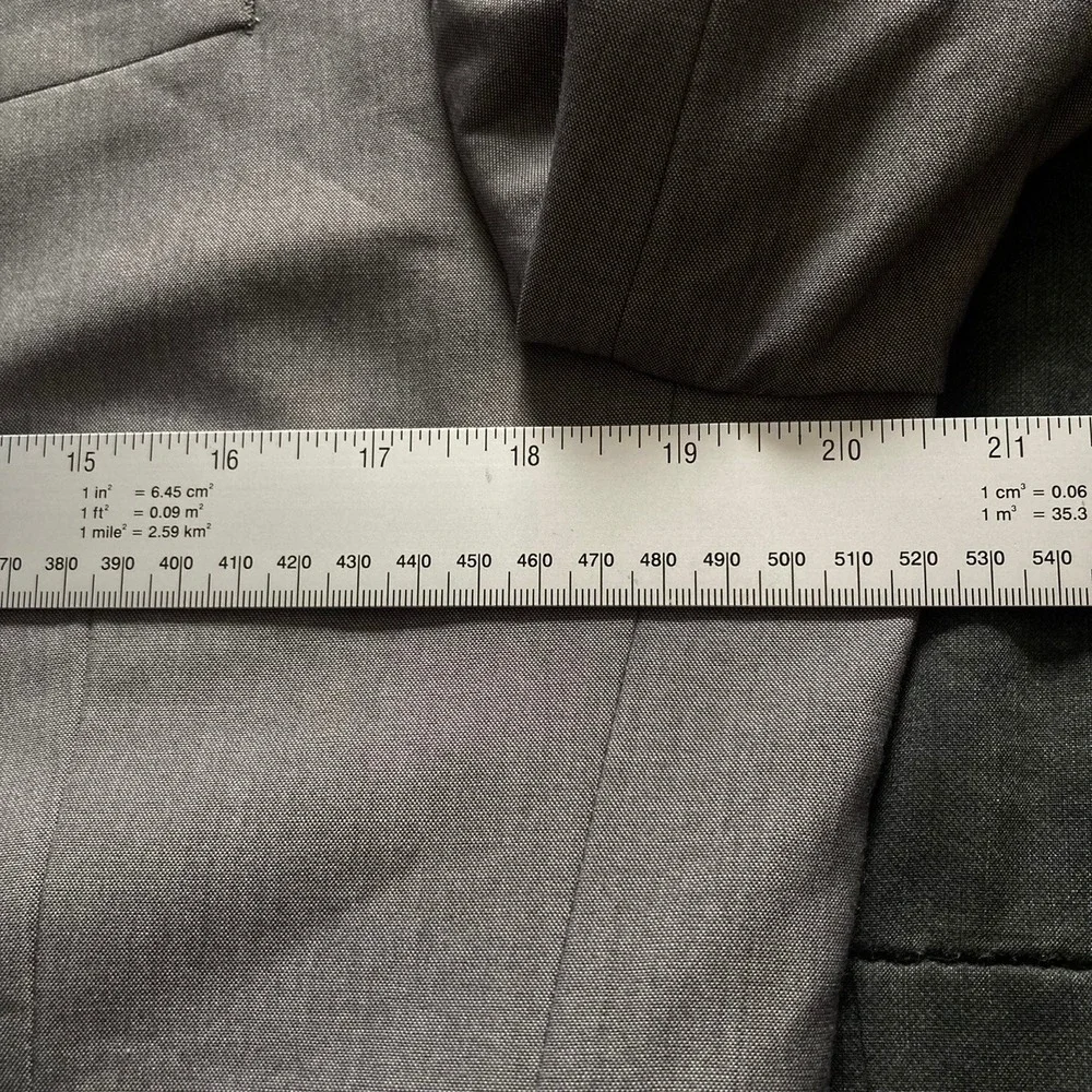 J.Ferrar Suit Mens 40S 33x28 Slim Fit Light Grey 2-Piece Office Prom Graduation